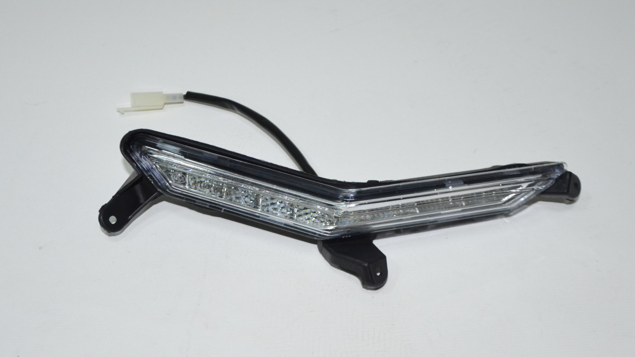 ÖN GÜNDÜZ AYDINLATMASI SAĞ (PESARO125)